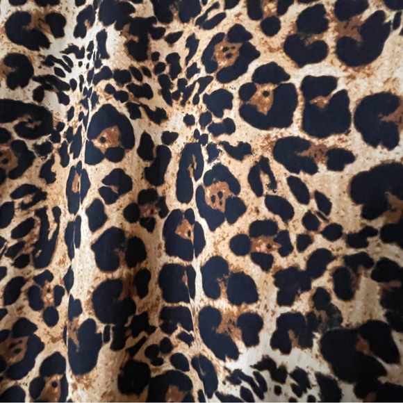 By & By Leopard Print Women's Top - XXL P2P:23” L:25” - Picture 7 of 13